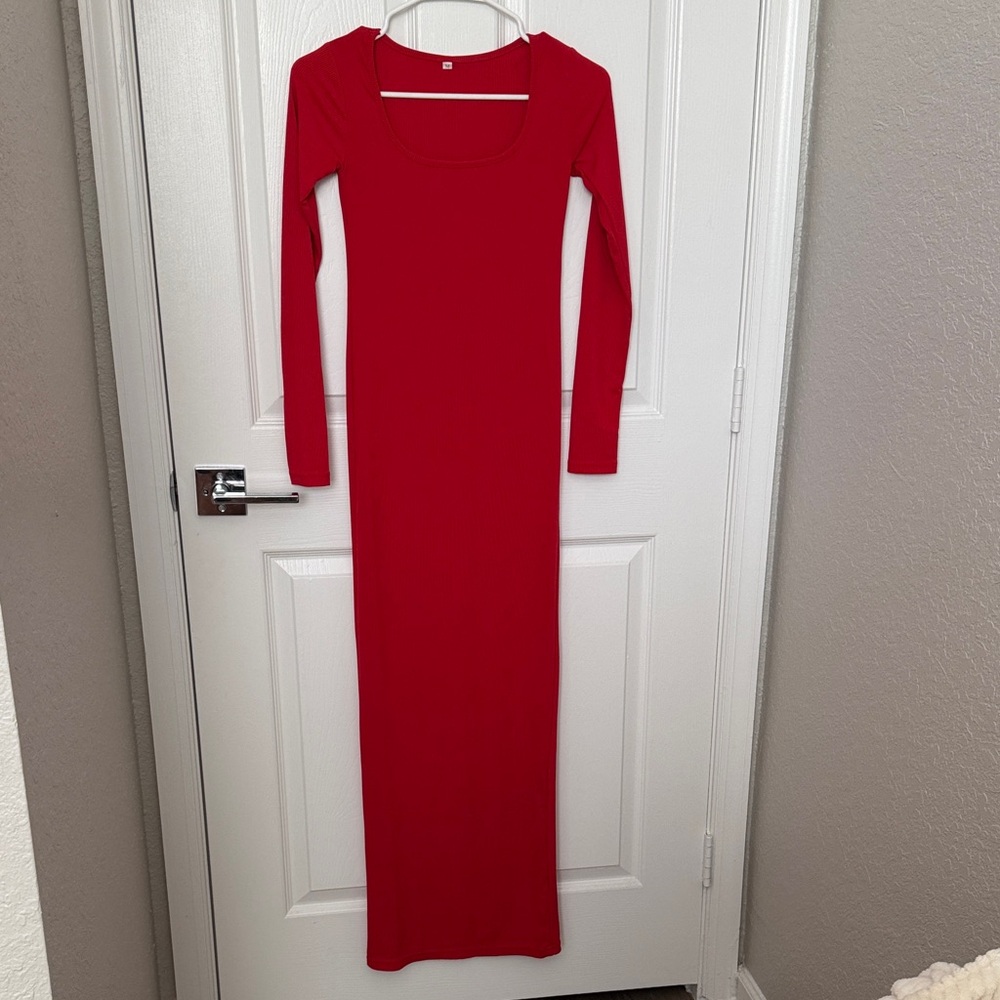 Elegant Red Long Sleeve Dress